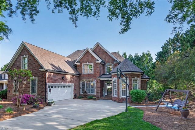 2304 Faircloth Way, High Point, NC 27265