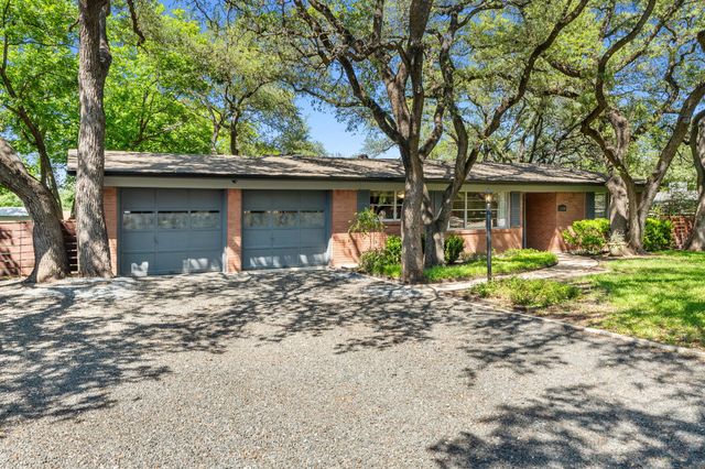 1110 Hollybluff ST, Austin, TX 78753