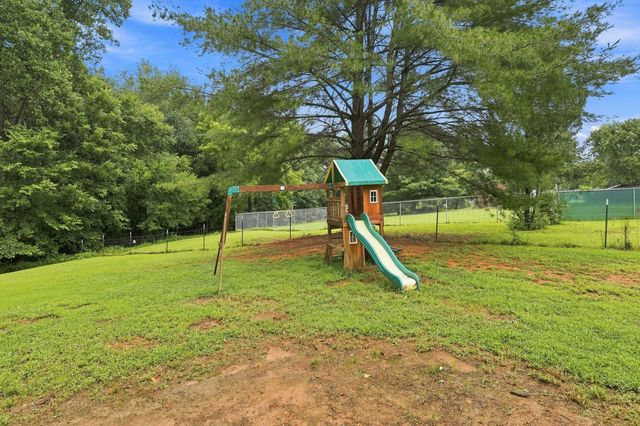 1019 Rob Newman Rd, Ashland City, TN 37015
