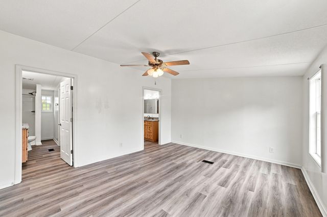 1019 Rob Newman Rd, Ashland City, TN 37015