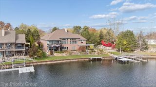 11467 Bay Shore Drive, Fenton, MI 48430