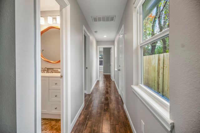 628 Foster Street, Tomball, TX 77375