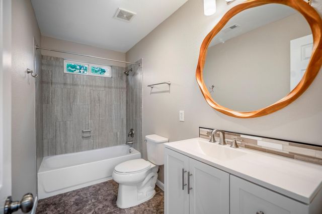 628 Foster Street, Tomball, TX 77375