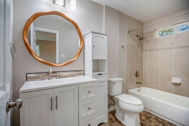 628 Foster Street, Tomball, TX 77375