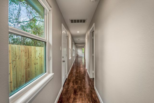 628 Foster Street, Tomball, TX 77375