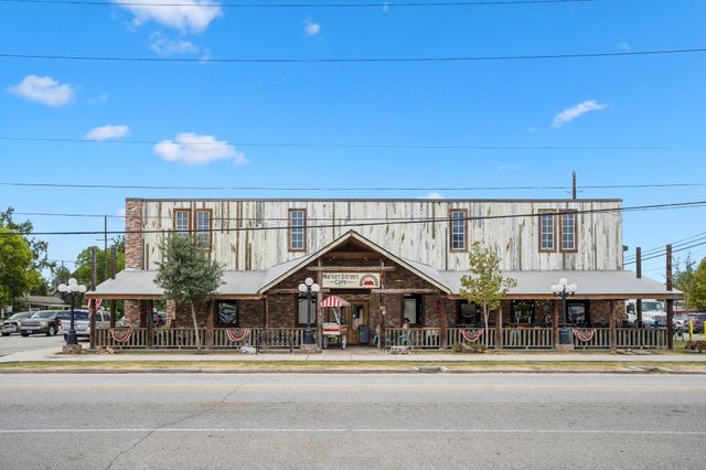 628 Foster Street, Tomball, TX 77375