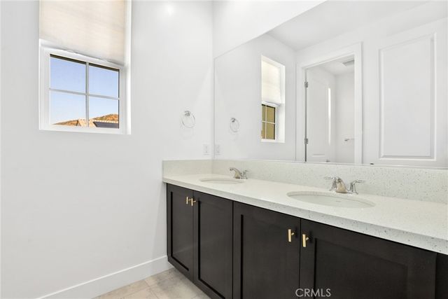 28519 Moyer Lane, Canyon Country, CA 91351