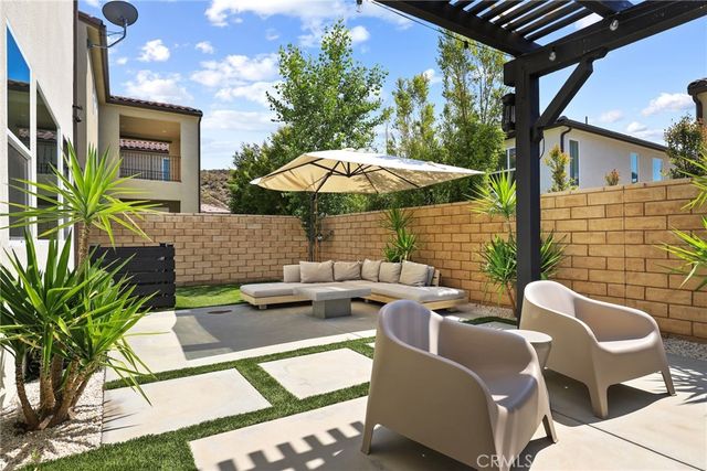 28519 Moyer Lane, Canyon Country, CA 91351