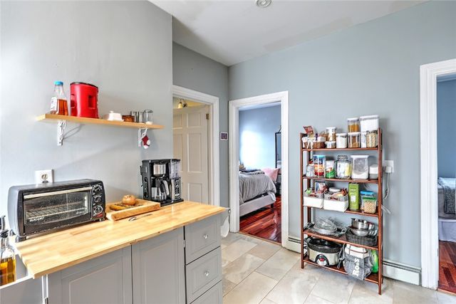 390 Hope Street 2, Providence, RI 02906