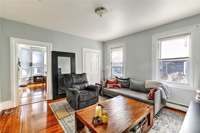 390 Hope Street 2, Providence, RI 02906