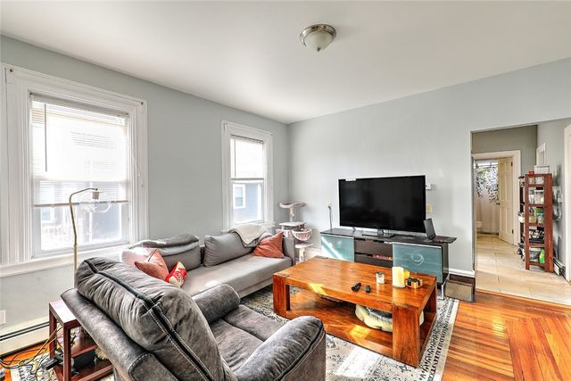 390 Hope Street 2, Providence, RI 02906