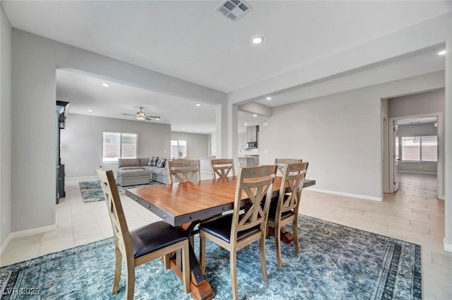 1943 Marks River Place, North Las Vegas, NV 89084