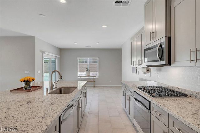 1943 Marks River Place, North Las Vegas, NV 89084