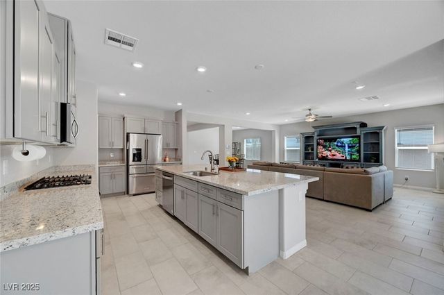 1943 Marks River Place, North Las Vegas, NV 89084