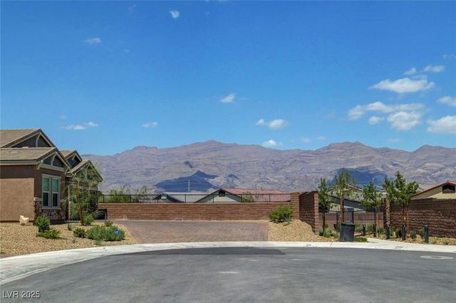 1943 Marks River Place, North Las Vegas, NV 89084