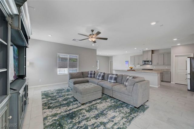 1943 Marks River Place, North Las Vegas, NV 89084