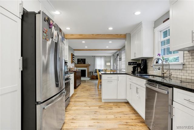 205 Elmhurst Drive, Orchard Park, NY 14127