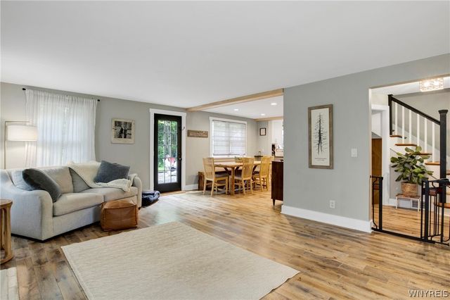 205 Elmhurst Drive, Orchard Park, NY 14127