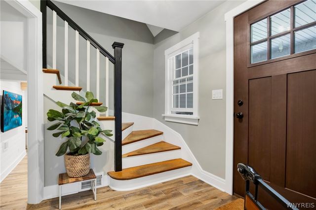 205 Elmhurst Drive, Orchard Park, NY 14127