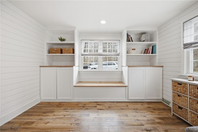 205 Elmhurst Drive, Orchard Park, NY 14127