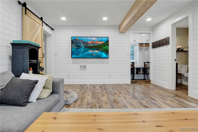 205 Elmhurst Drive, Orchard Park, NY 14127