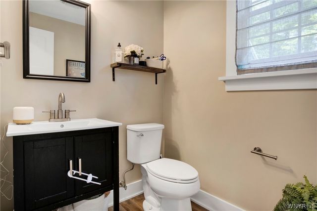 205 Elmhurst Drive, Orchard Park, NY 14127