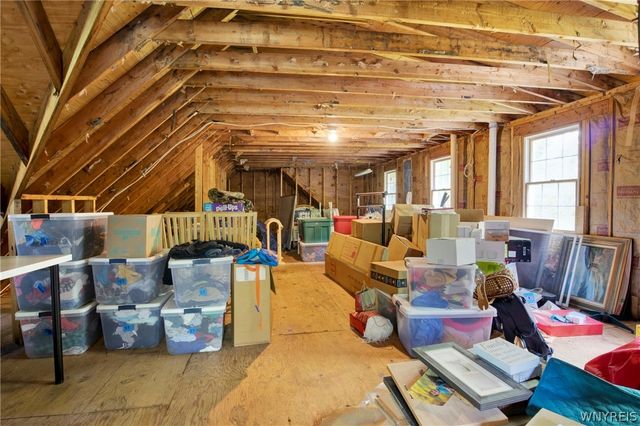 205 Elmhurst Drive, Orchard Park, NY 14127