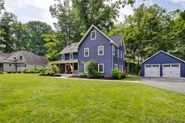 205 Elmhurst Drive, Orchard Park, NY 14127