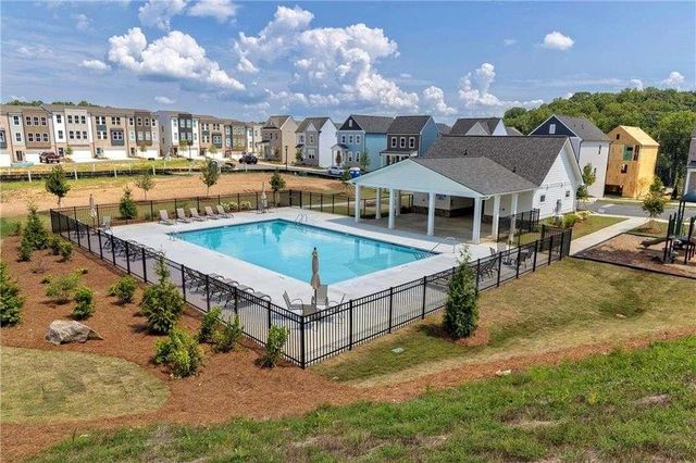 1422 Creekside Circle, Atlanta, GA 30318
