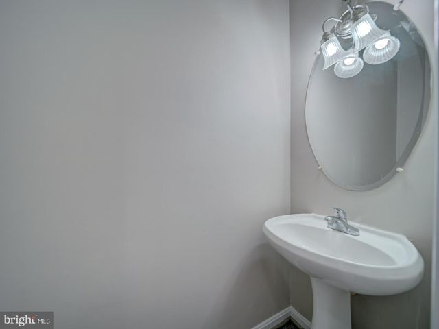 4708 SNOWFLOWER BLVD, Oxon Hill, MD 20745