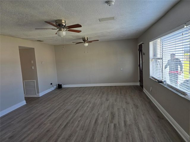 2538 W HIAWATHA STREET, Tampa, FL 33614