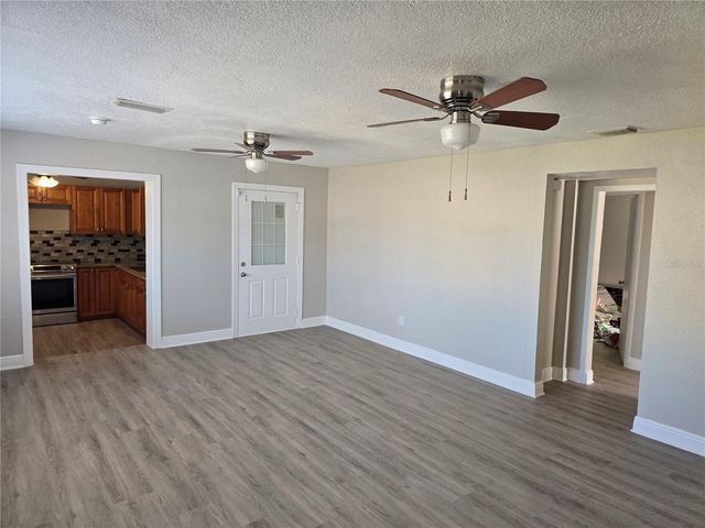 2538 W HIAWATHA STREET, Tampa, FL 33614