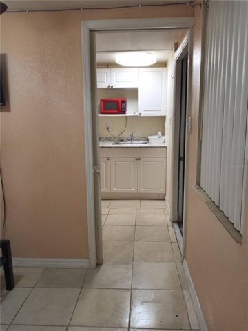 2538 W HIAWATHA STREET, Tampa, FL 33614