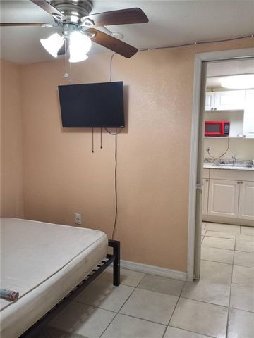 2538 W HIAWATHA STREET, Tampa, FL 33614