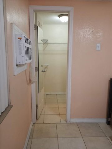 2538 W HIAWATHA STREET, Tampa, FL 33614