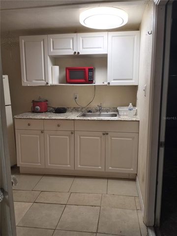 2538 W HIAWATHA STREET, Tampa, FL 33614