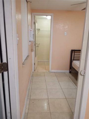 2538 W HIAWATHA STREET, Tampa, FL 33614