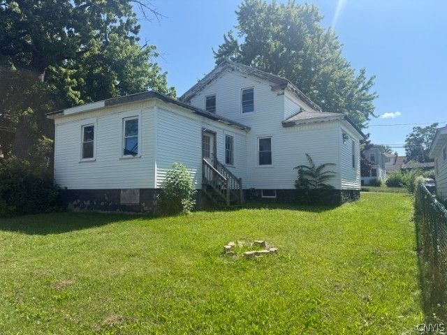 919 Danforth Street, Syracuse, NY 13208