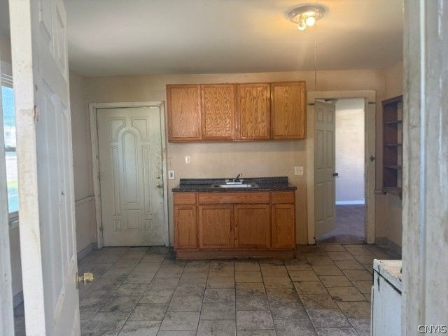 919 Danforth Street, Syracuse, NY 13208