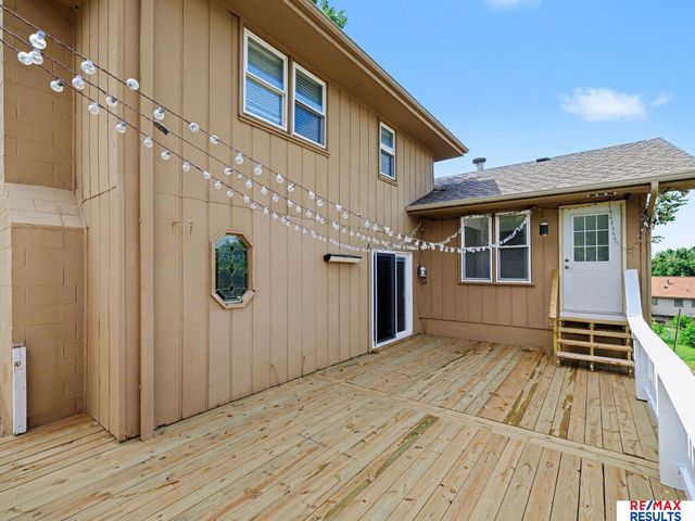 11426 Grand Circle, Omaha, NE 68164