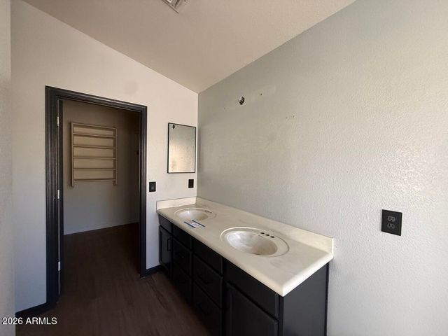 16214 W LATHAM Street, Goodyear, AZ 85338