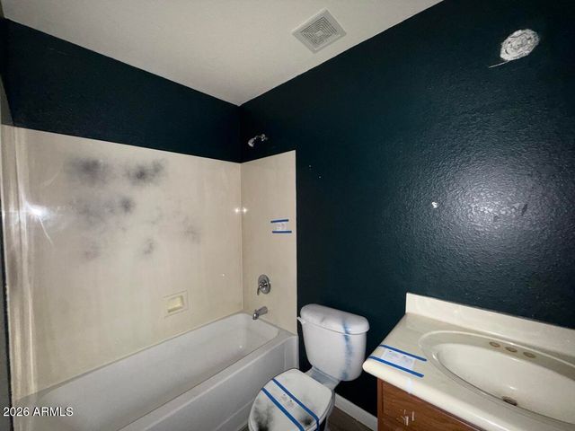 16214 W LATHAM Street, Goodyear, AZ 85338