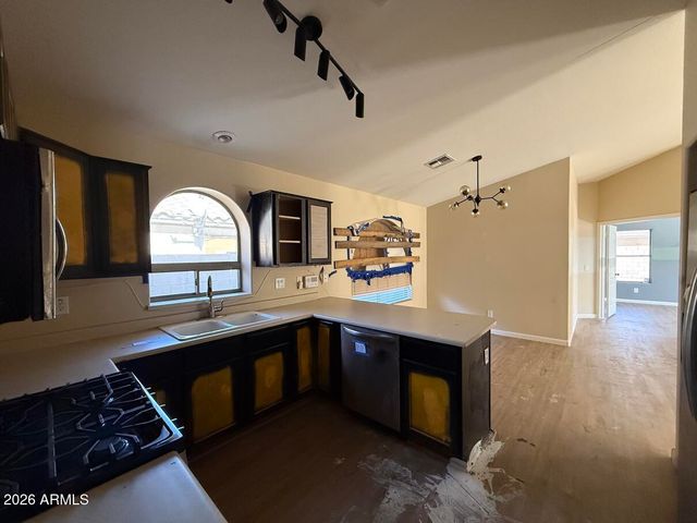 16214 W LATHAM Street, Goodyear, AZ 85338