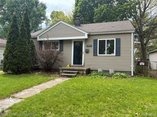 27871 Hampden Street, Madison Heights, MI 48071