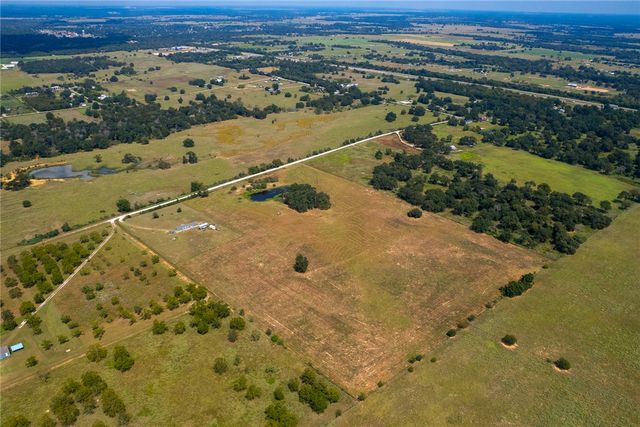 11733 Winstead Lane, Calvert, TX 77837