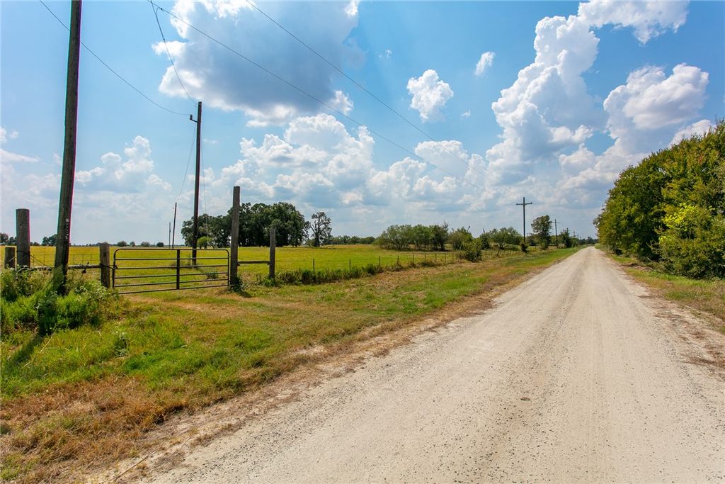 11733 Winstead Lane, Calvert, TX 77837 — photo 2