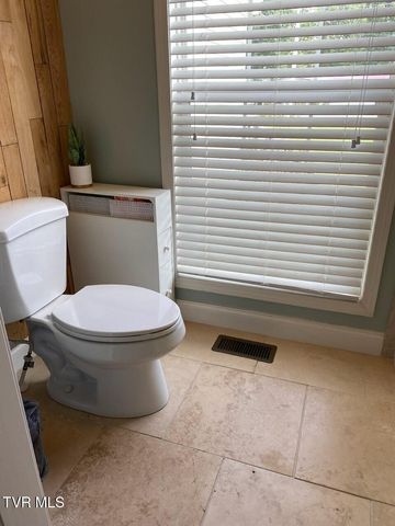 325 Southeast Woodland Court, Wise, VA 24293