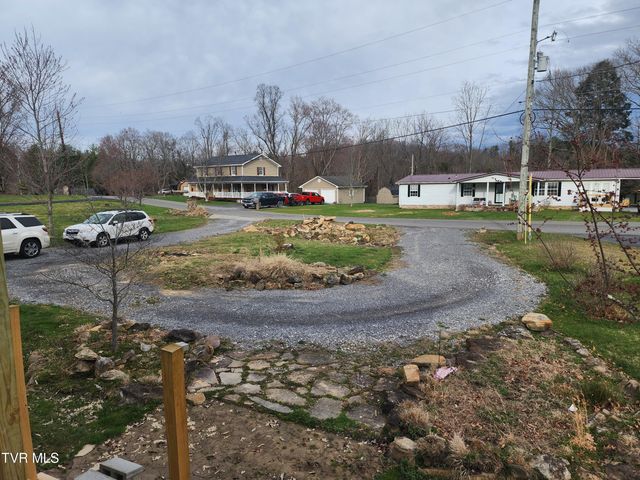 325 Southeast Woodland Court, Wise, VA 24293