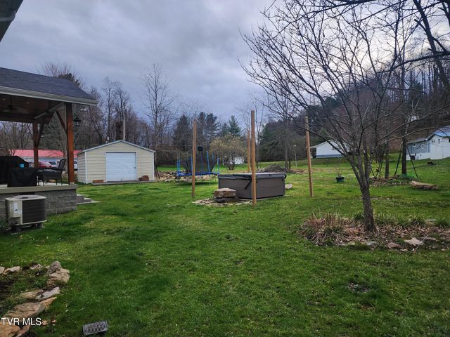 325 Southeast Woodland Court, Wise, VA 24293