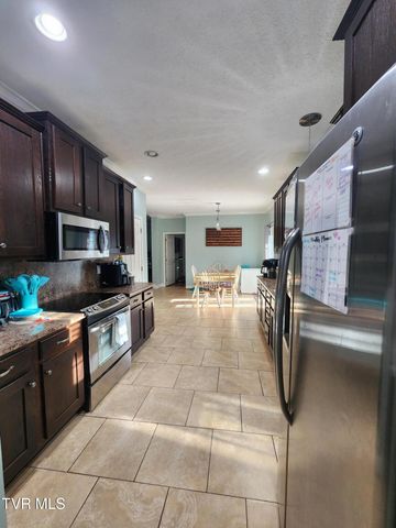 325 Southeast Woodland Court, Wise, VA 24293